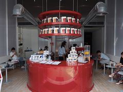 -UNI UNI(环亚凯瑟琳店)