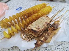 -蚝哥花姐湛江烤生蚝(美丽湾市场店)