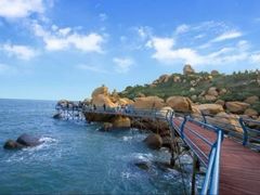 -那琴半岛地质海洋公园