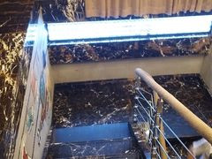 -喝丢一只鞋辣炒海鲜小烧烤(三八广场店)