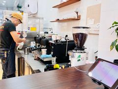 -上海市长春食品商店(淮海中路店)