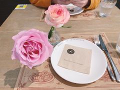 -Mark&Mars Restaurant