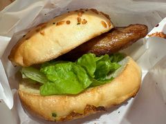 招牌秘制鸡腿堡-必胜客(华邦银泰店)