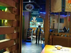 大堂-胖老汉椒麻鸡清真新疆菜(西御街店)