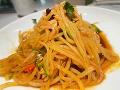 炝拌酸辣土豆丝-关东小磨东北菜(漕河泾印象城店)