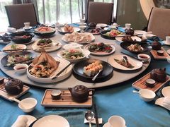 -西安绿地假日酒店·丽宝轩中餐厅