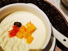 双皮奶-ONE FULL 古董港式海鲜火锅