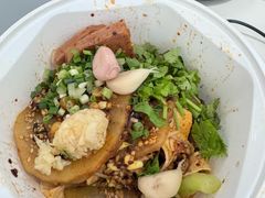 -成都你六姐·牛肉冒菜(上海环宇荟店)