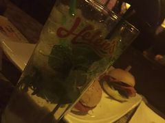 -Helens海伦司小酒馆(津湾广场店)