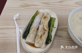 Bamboo Shoots Stir-Fried with Meat Sausage and Rice Noodle Roll