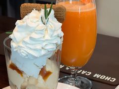 -Chom Cafe and Restaurant