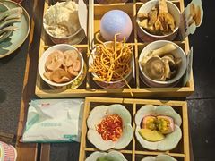 -菌自由丨野生菌火锅特色庭院餐厅(丽江古城店)