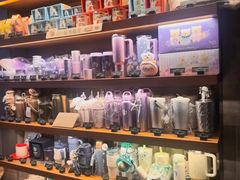 -星巴克(杭州临平银泰城B1店)
