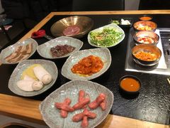 -臻牛烤肉