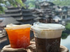 -星巴克(南宁民歌湖店)