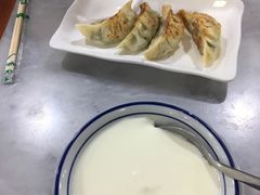 牛奶炖蛋-黄师奶甜品店