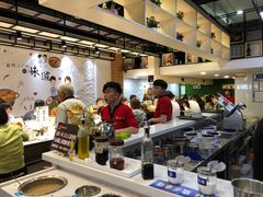 -百品聚旋转火锅(万德庄店)