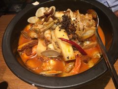 -云海肴·汽锅鸡·云南菜(天山百盛优客店)