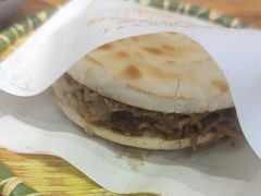 -陇上秦轩西安biangbiang面(朝龙汇店)