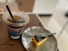 -Reset Coffee 与海咖啡