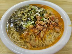 辣肉汤面-陀块头面馆(梅岭南路店)