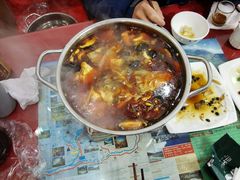 -乡土特色.冷锅鱼.牦牛肉汤锅