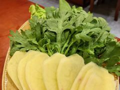 -菌之家·专业纯野生菌火锅·特色炒菌