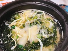 蟹粉小馄饨-馋三尺蟹粉小笼(人民广场店)