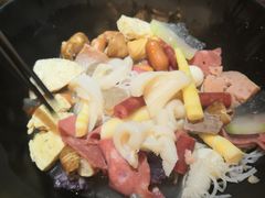 -万记麻辣烫国展总店