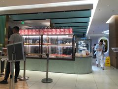 -奈雪的茶(亨特国际广场店)