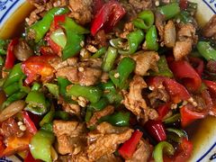 土干辣椒炒肉-瑶河山里菜