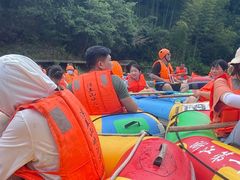-浮盖山峡谷漂流