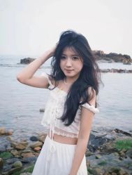 -丝语萱形象