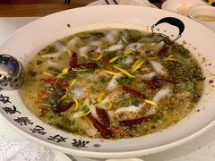 -江渔儿酸菜鱼(奥园广场金发购物中心店)
