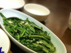 -阿瓦山寨·湘菜现炒·剁椒鱼头王(咸阳总店)