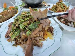 -丹水桥地锅鱼·翘嘴鲌·地方特色全鱼宴(丹江口大坝店)