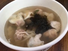 -手劲鱼丸馄饨铺(哈一百店)