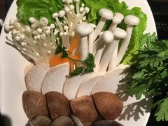 -左庭右院鲜牛肉火锅(新梅广场店)