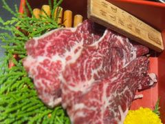 -山川小町·极番烧肉(新地假日广场店)