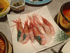 -雍容荟帝王蟹活龙虾展台自助(IFS黑金店)