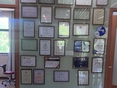 -茂菊口腔连锁(浦东南路店)