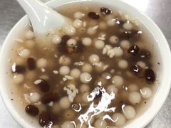 -芳婆糕团店(王府大街店)
