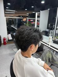 -V7 HAIR SALON烫发染发接发