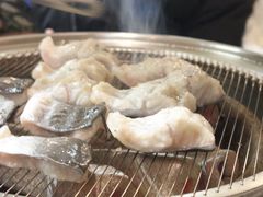 -围炉肉舍•炭烤活鳗•丹东海鲜烤肉(步行街店)