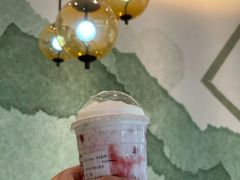 -星巴克臻选(莘庄仲盛店)