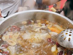 -广宁炭炉鸡煲·富临门饭店