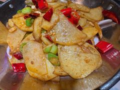 干锅土豆片-小凤庭·地道湖北菜武昌鱼·藕汤(38年黄鹤楼店)