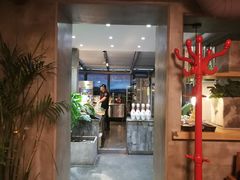 -HIGH FIVE哈福手工汉堡(桂林路店)