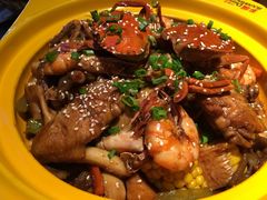 -多嘴超级肉蟹煲(杉杉国潮主题店)