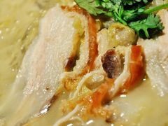 锅仔炉肉炖酸菜-京尊烤鸭店JINGZUN(春秀路店)